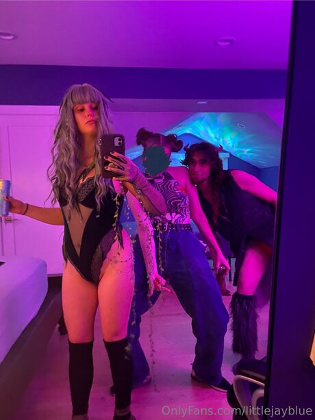 Littlejayblue ポルノスター トップ 写真