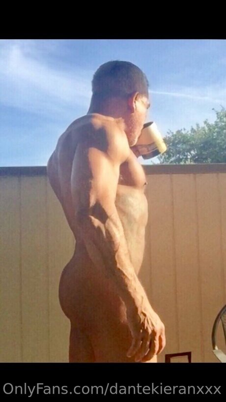 Dantekieranxxx ホット女優 写真