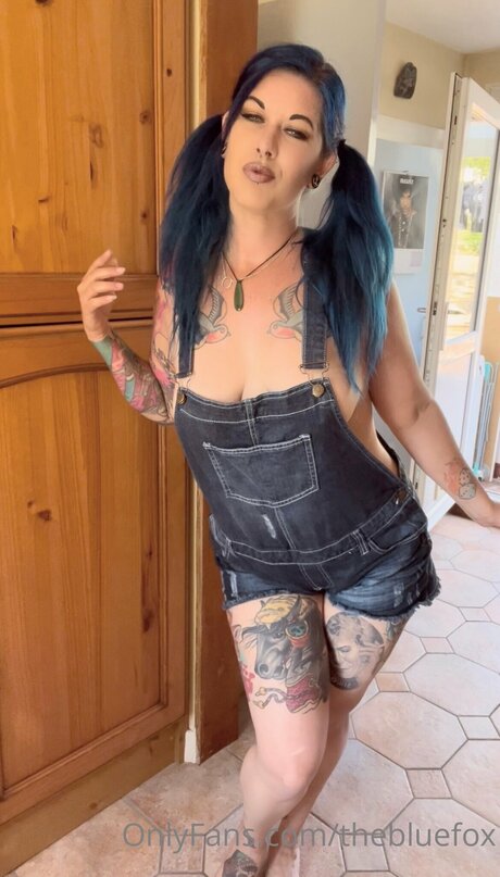 アナルファックオンリーファンズ ヌード 写真