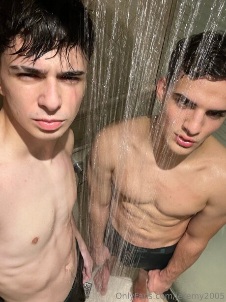 Tガールオンリーファン セクシーヌード 写真