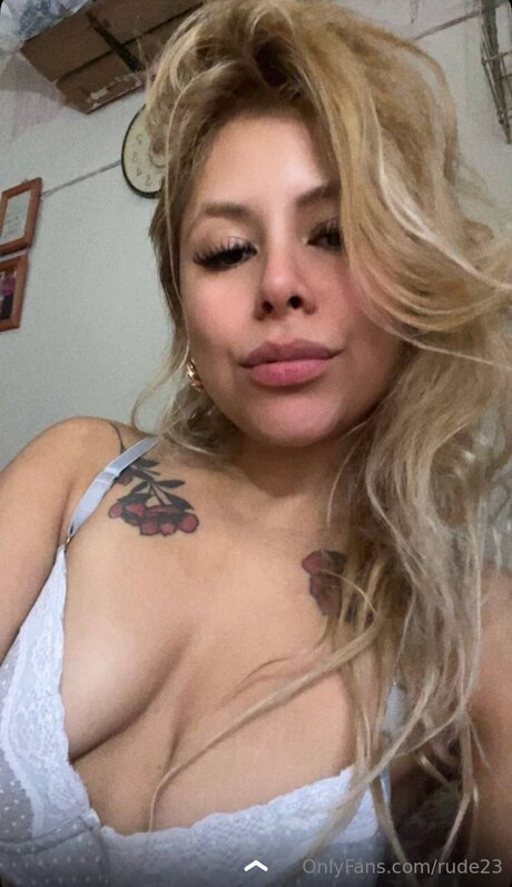 老母オンリーファン アートポルノ 画像