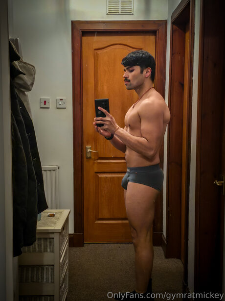 Gymratmickey トップモデル 画像