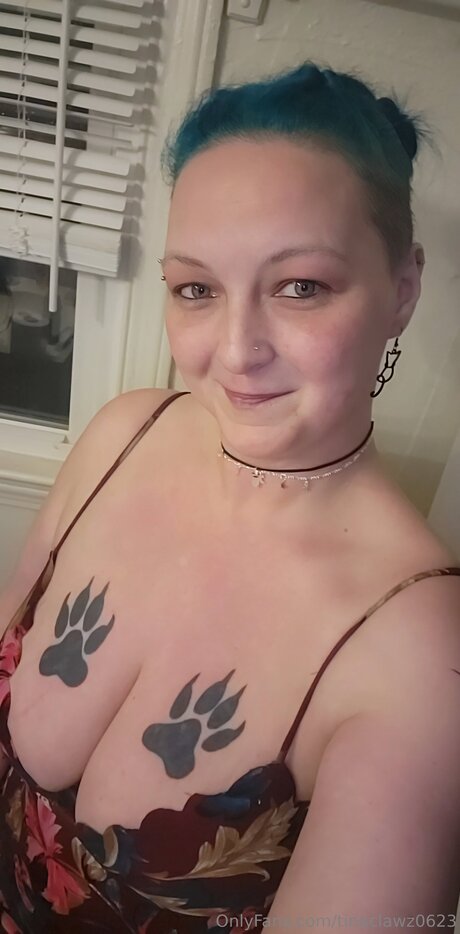 エクストリームオンリーファン ヌード アーカイブ