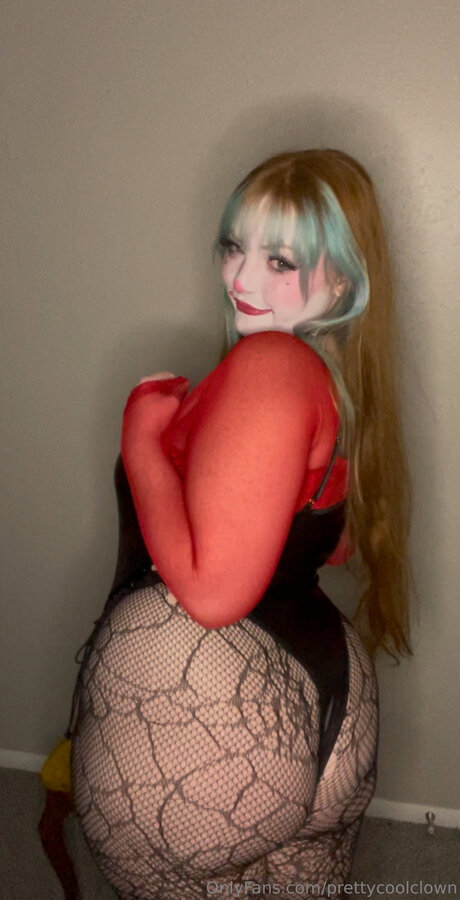 老母オンリーファン セクシー裸 写真