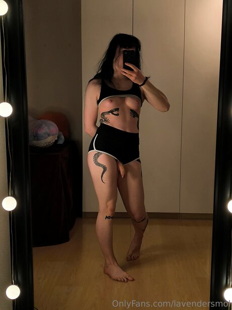 オンリーファンズを崇拝する 美しい 写真