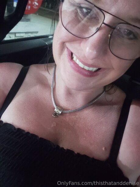 Thisthatanddenise ポルノスター ホット 写真