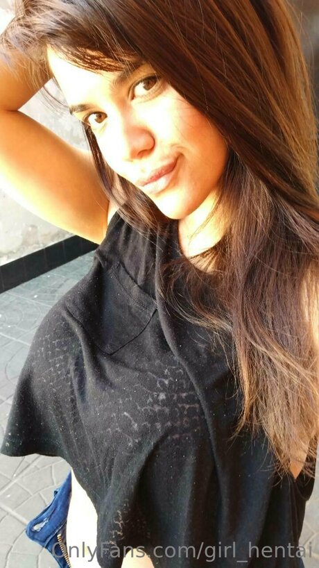 Girl Hentai ヌード女優 写真