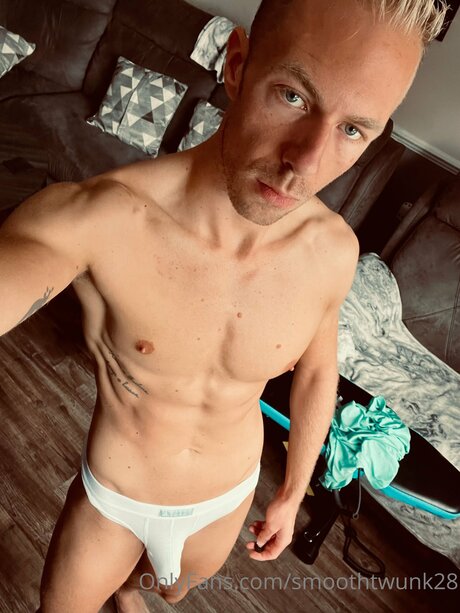 フィットネスコーチオンリーファンズ 無料セクシー 写真