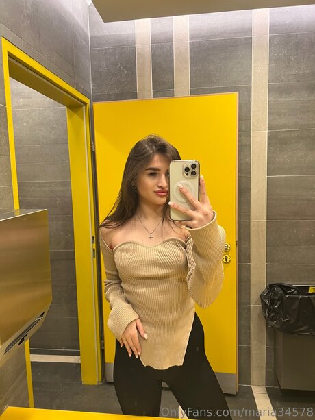 貞操帯オンリーファンズ ホット裸 画像