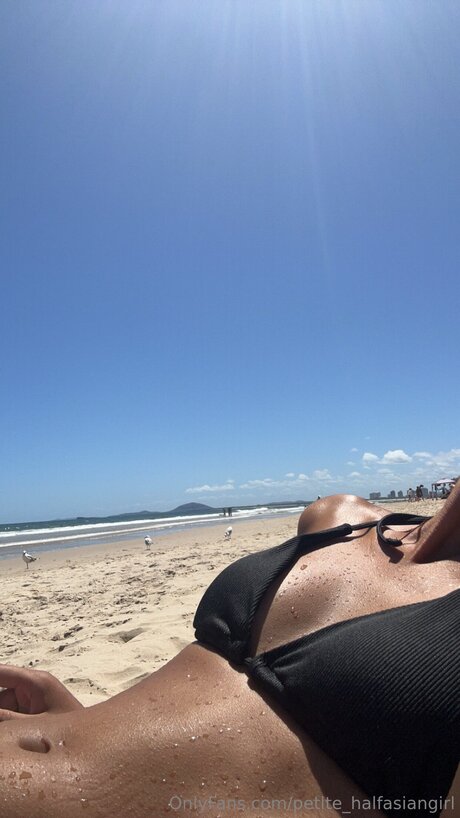 Petite Halfasiangirl セクシーなスター アーカイブ