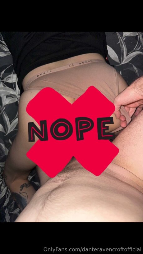 パイズリ オンリーファンズ HD 写真