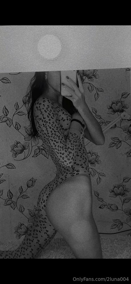 2luna004 アダルトスター ギャラリー