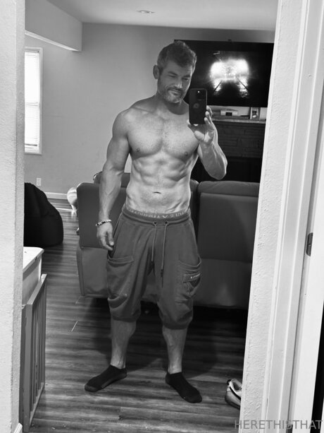 Herethisthat ヌードモデル ギャラリー