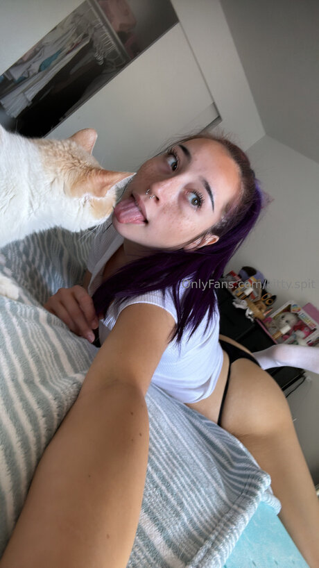 柔軟なティーンオンリーファン えろ 写真