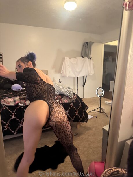 バン・オンリーファンズ 限定 写真