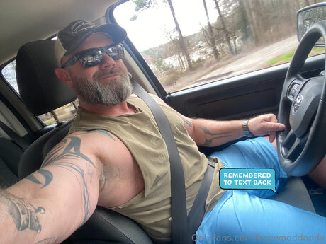 Freewooddaddy 無料モデル 写真