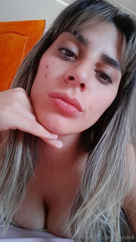 Blonde6 無料モデル 写真