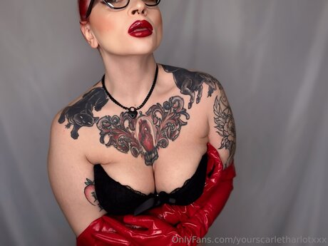 モデルファックオンリーファンズ ホットヌード 写真