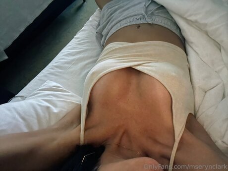 ニューハーフが男とセックスするオンリーファンズ 美しいxxx 写真