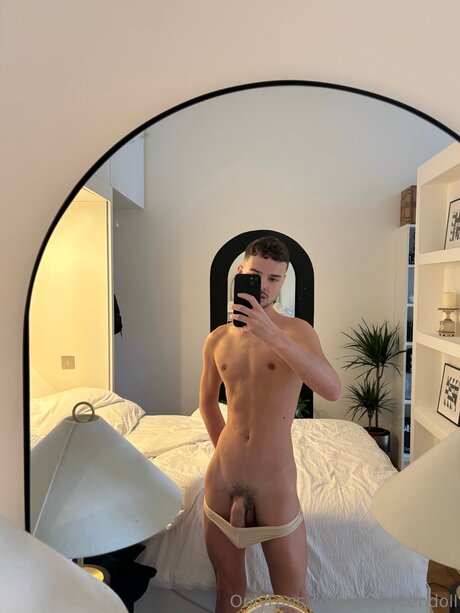 asmr 足 オンリーファンズ パーフェクト 画像