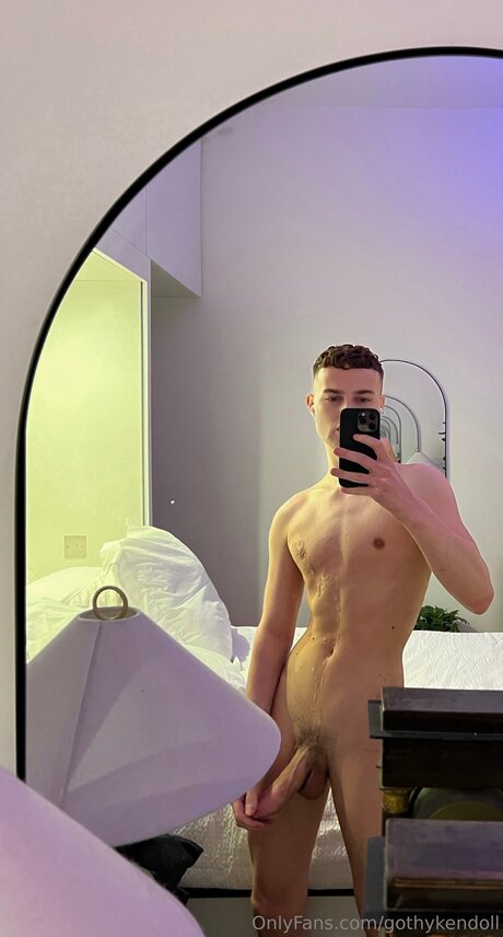 Gothykendoll スター 裸 写真