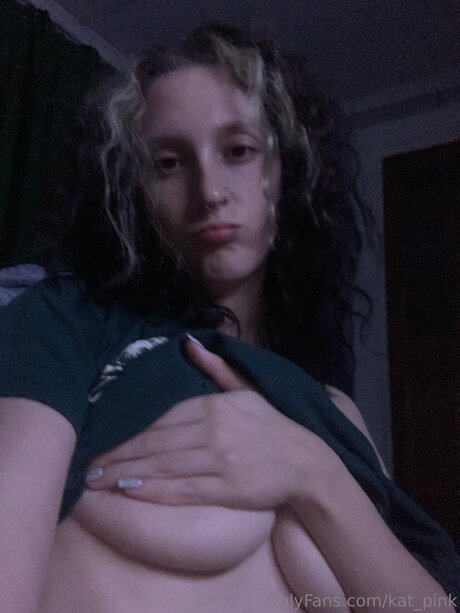 Kat Pink 無料のポルノスター 画像