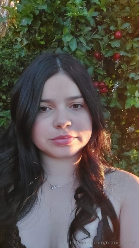 Marii Moore セクシーなポルノスター 写真