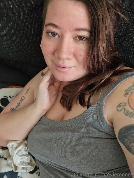 オンリーファンズの動画 美しいヌード 写真