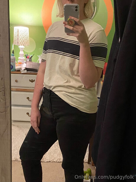 Pudgyfolk ヌードのポルノスター 画像