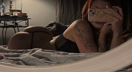 Xoxaubs ヌード女優 写真