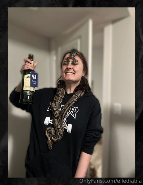 ゲイの手コキオンリーファンズ ポルノ 画像