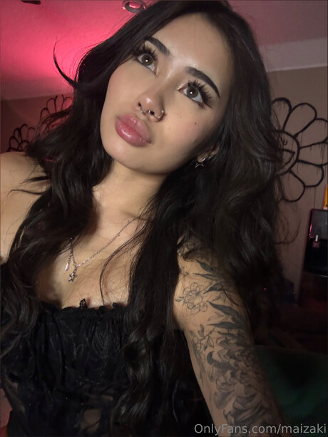 ベビーシッターオンリーファンズ ホットセクシー 写真