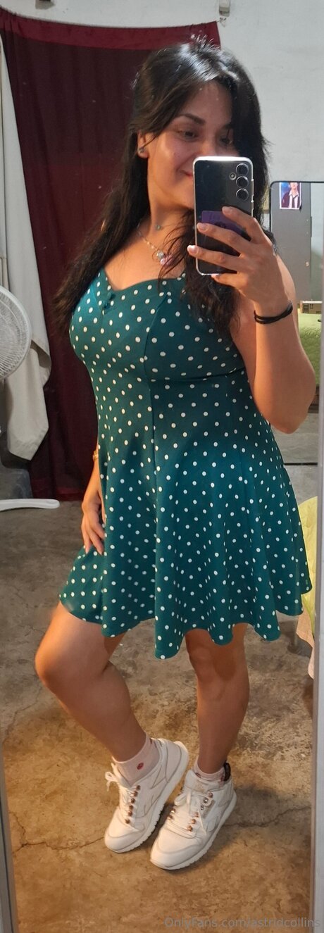 Astridcollins スター xxx 写真