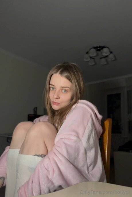 Hollydi ポルノモデル アーカイブ