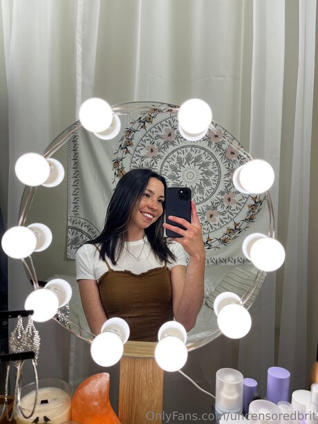 Uncensoredbrit セクシー女優 写真