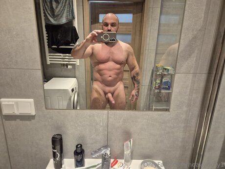 Heavyduty1 アダルトモデル 写真