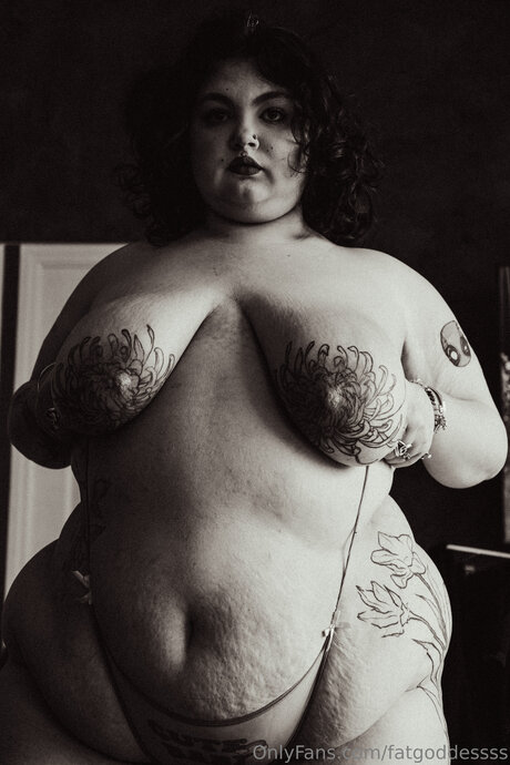 Fatgoddessss ポルノスター 画像