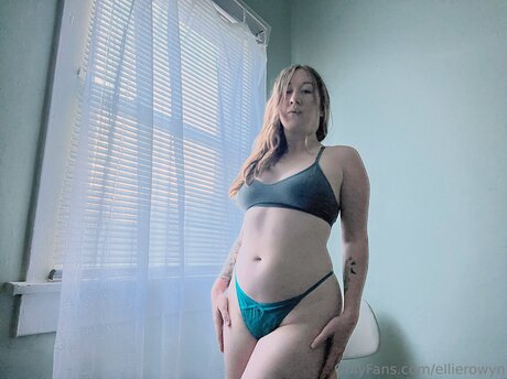 Ellierowyn ホットなモデル 写真