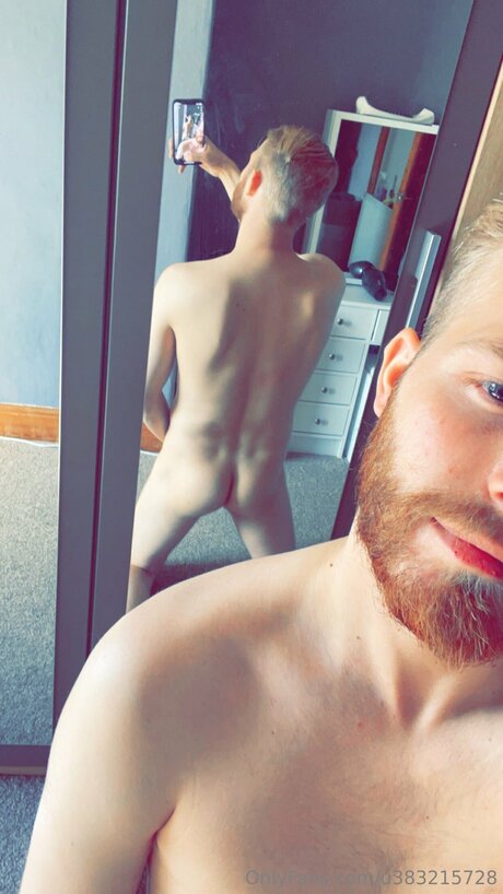 Lukeea ポルノスター HD 写真