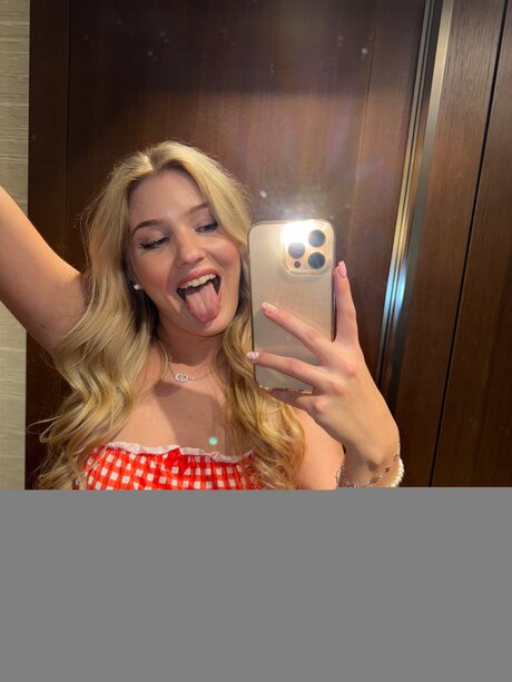 熟女のおっぱいオンリーファンズ 無料ヌード アーカイブ