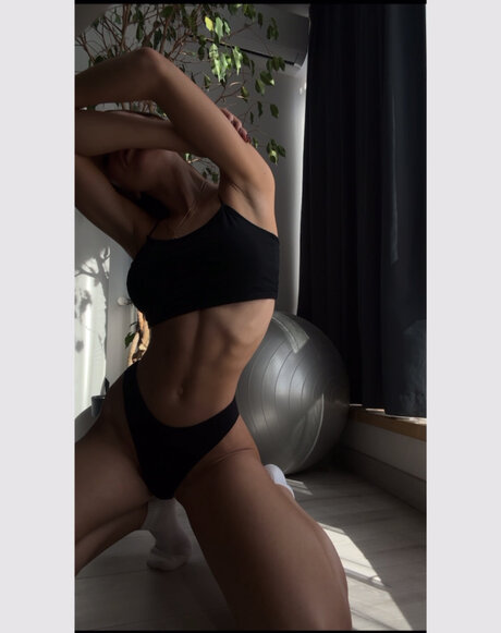 痴女妻オンリーファンズ セクシー アーカイブ