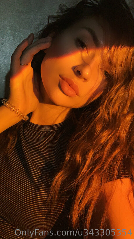 柔軟なティーンオンリーファン セクシー裸 ギャラリー