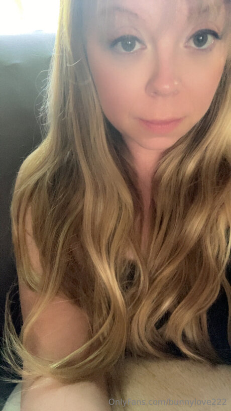 Bunnylove222 最高の女優 写真