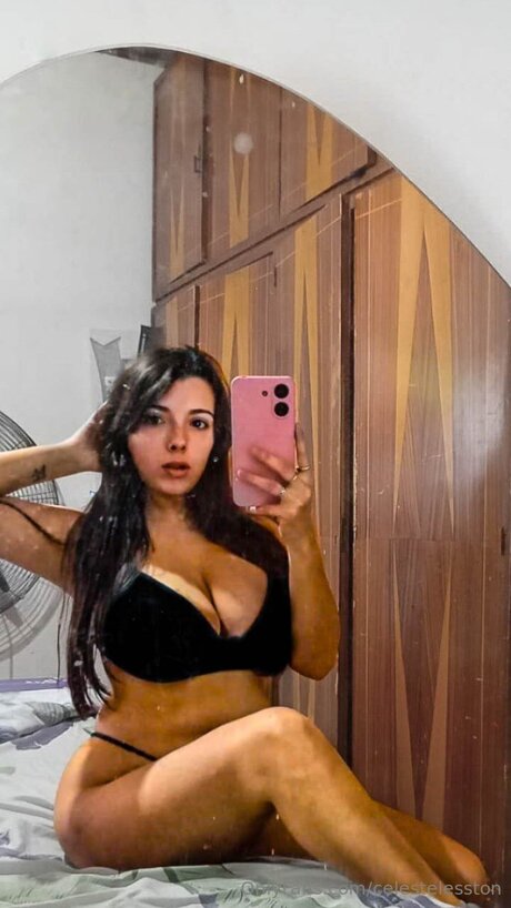 Celestelesston セクシーモデル 写真