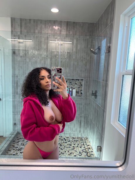 Yumithedoll スター 裸 写真