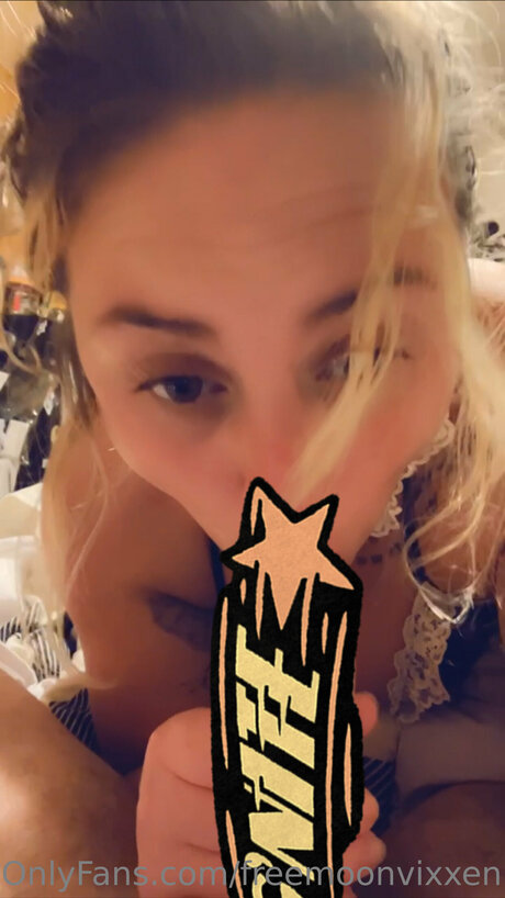 Freemoonvixxen かわいいモデル ギャラリー