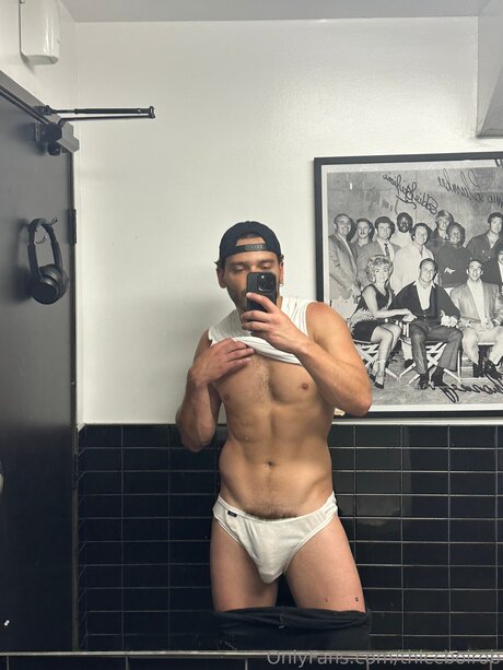 Thiccboirob 美しいモデル 写真