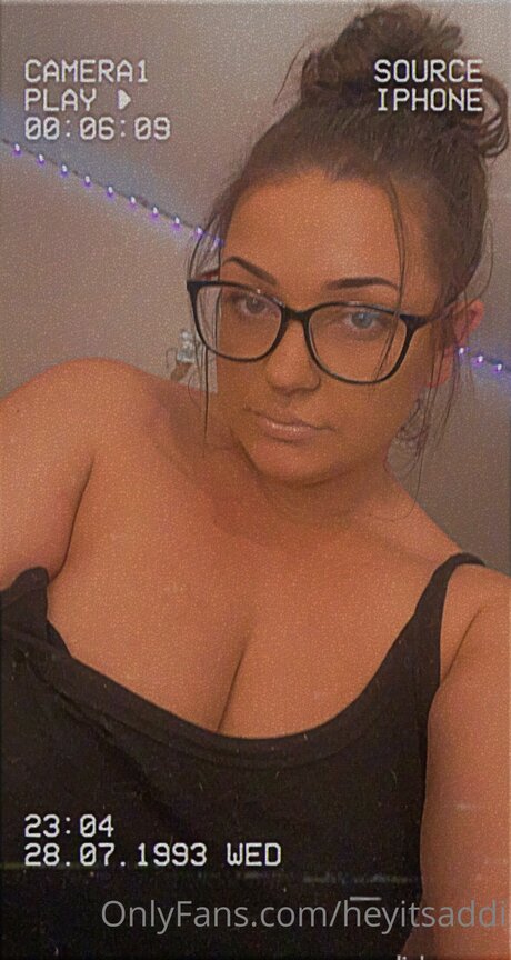 Heyitsaddi セックススター ギャラリー