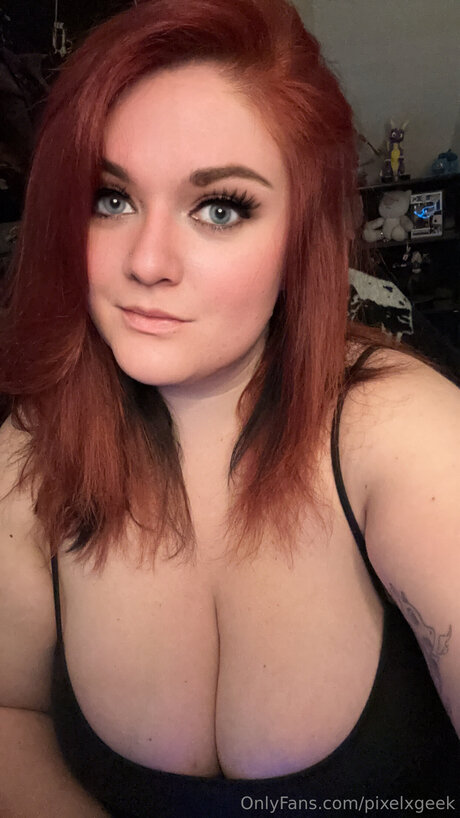 毛深いアジア人オンリーファンズ セクシーヌード 画像