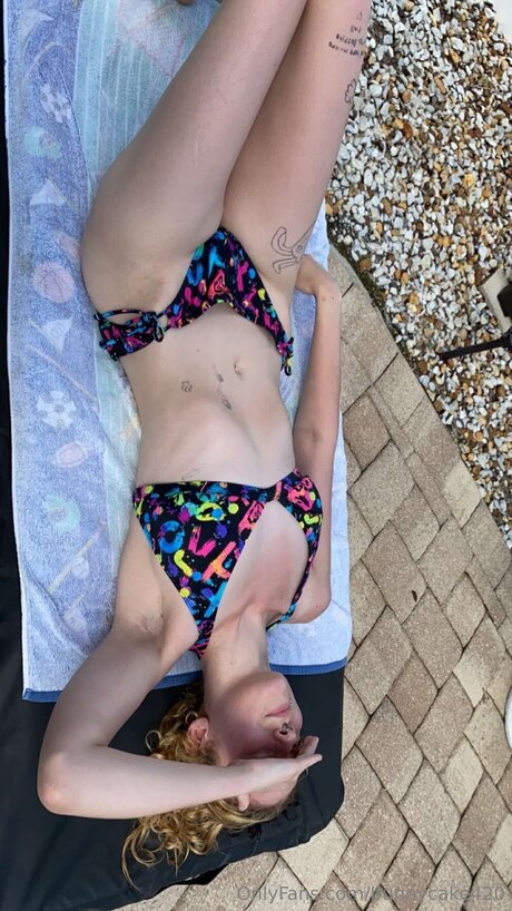 Bunnycake420 トップ女優 写真